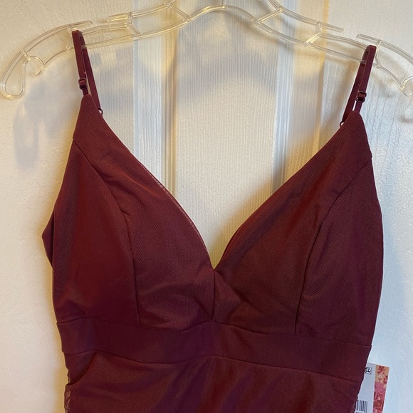 Dress - Picture 5 of 10